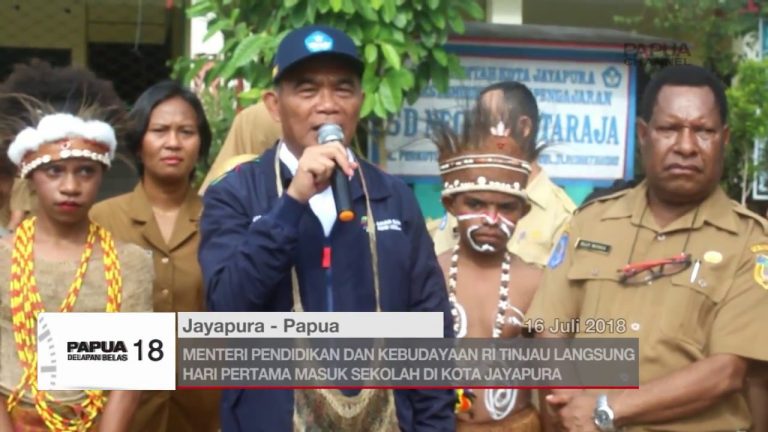MENDIKBUD TINJAU LANGSUNG HARI PERTAMA MASUK SEKOLAH DI KOTA JAYAPURA
