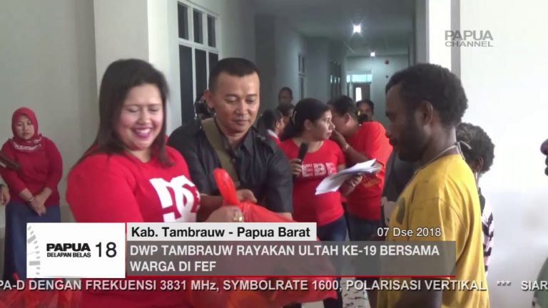 DWP TAMBRAUW RAYAKAN ULTAH KE-19 BERSAMA WARGA FEF