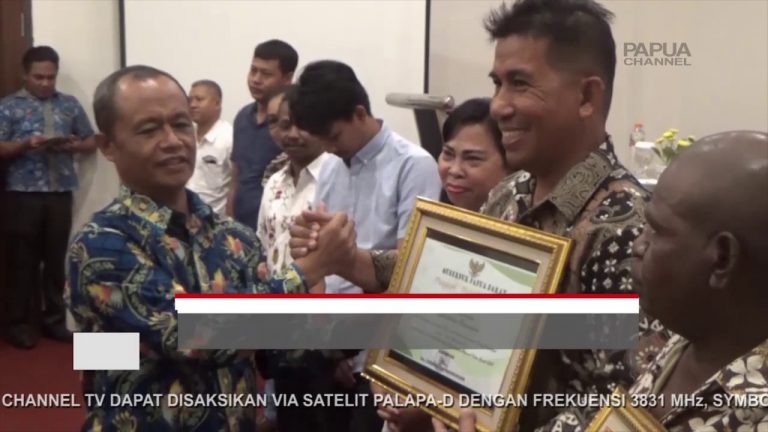 PENGHARGAAN KEPADA KABUPATEN & KOTAMADIA YANG BERHASIL LAKUKAN VAKSINASI MR
