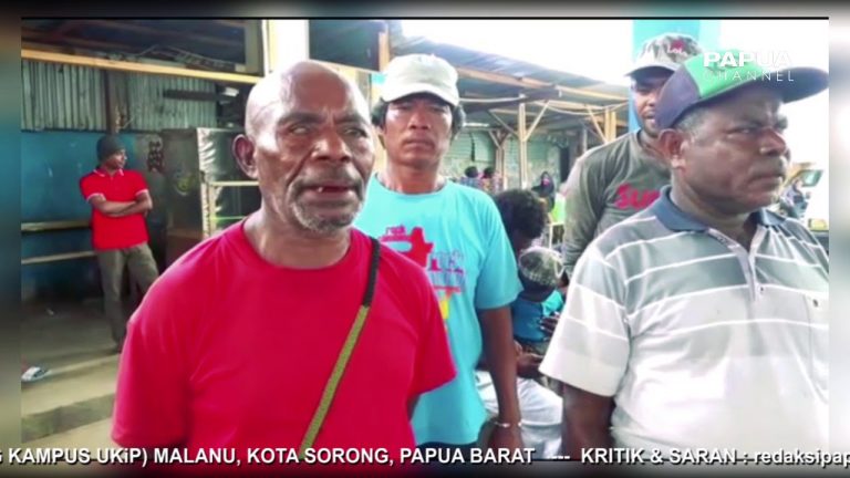 SOPIR ANGKOT DI SENTANI MOGOK KARENA PENDAPATAN MENURUN
