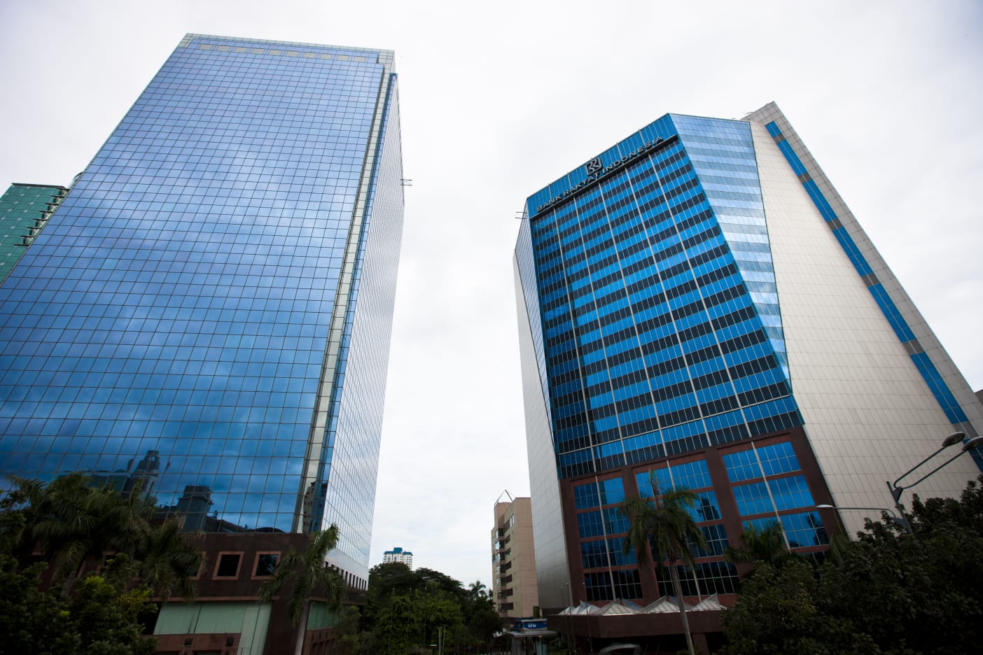 DIGANJAR TIGA PENGHARGAAN OLEH KEMENKEU RI, BRI JADI DEALER UTAMA TERBAIK SELAMA 4 TAHUN BERTURUT-TURUT