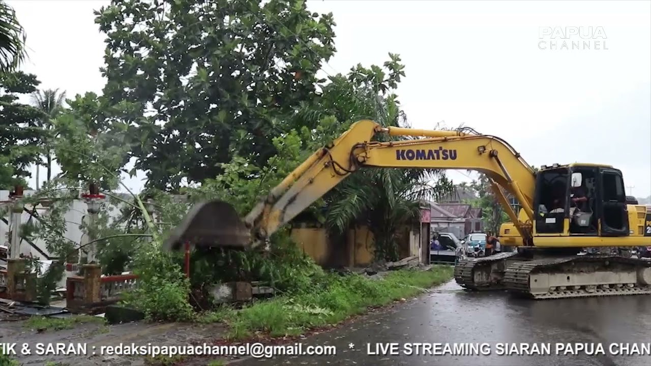 13 BANGUNAN DI ATAS LAHAN PERPANJANGAN RUNWAY BANDARA RENDANI MANOKWARI SUDAH DIBONGKAR