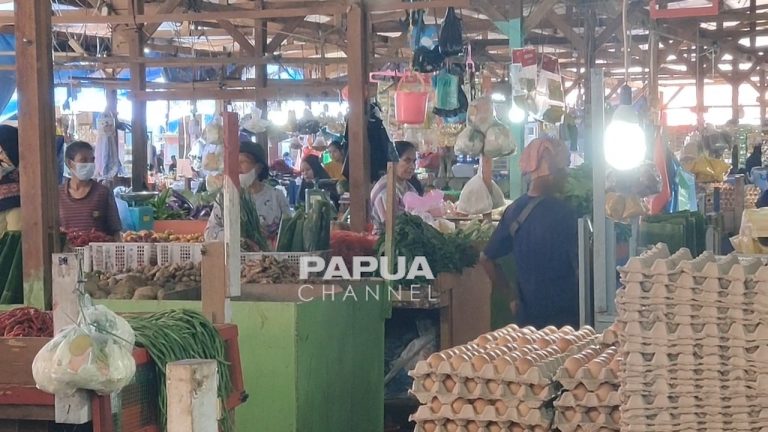 Pasca Kenaikan BBM, Harga Bapok Di Pasar Hamadi Jayapura Masih Normal
