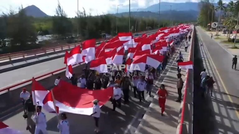 Bersatu Bangun Bangsa, 1200 Pemuda Di Papua Kibarkan Merah Putih