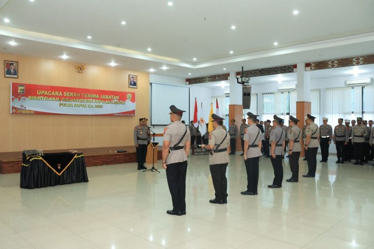 Kapolda Papua Pimpin Sertijab Dua PJU Dan Satu Kapolres